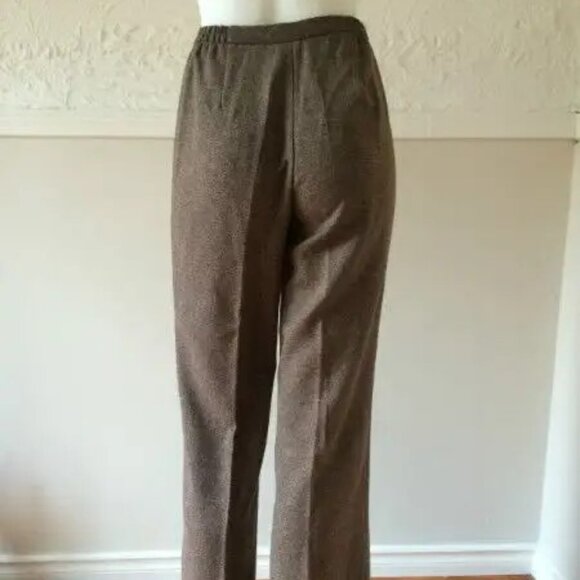 4-pc set lady's wear like new - Picture 10 of 12